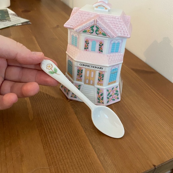 Vintage 1991 Lenox Village Confectionary - Picture 8 of 8